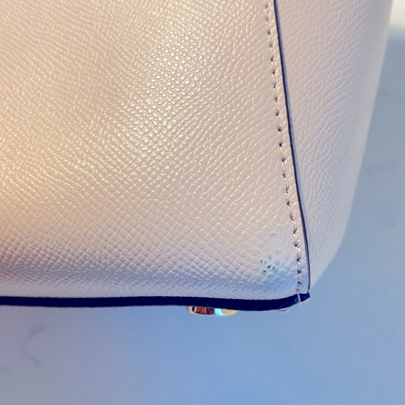 Michael Kors Voyager Jet Set Travel Shoulder Tote - Picture 7 of 8